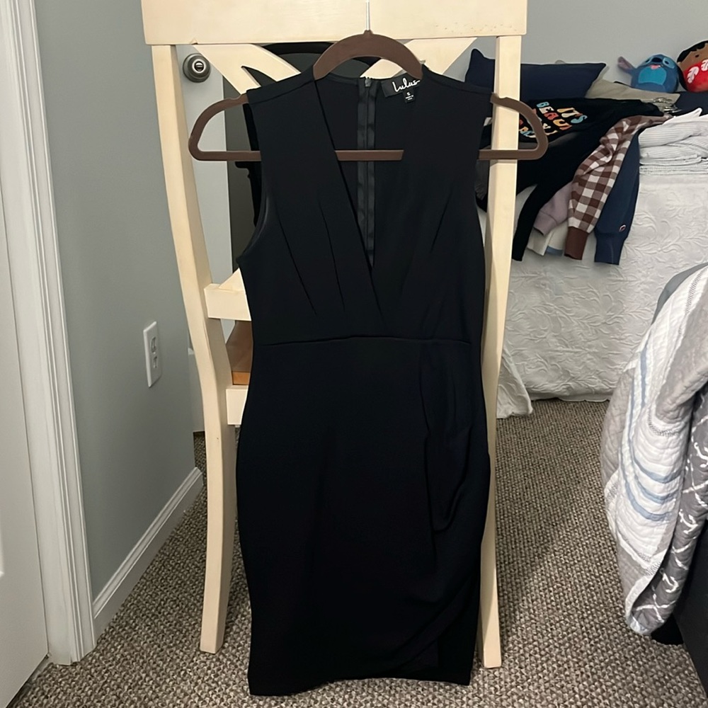 Lulus black fitted dress